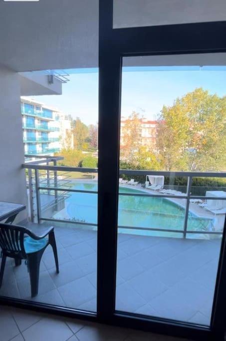 Large Apartment In Sunny Beach Exterior foto